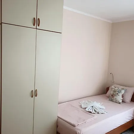 Guest house Juja 2*